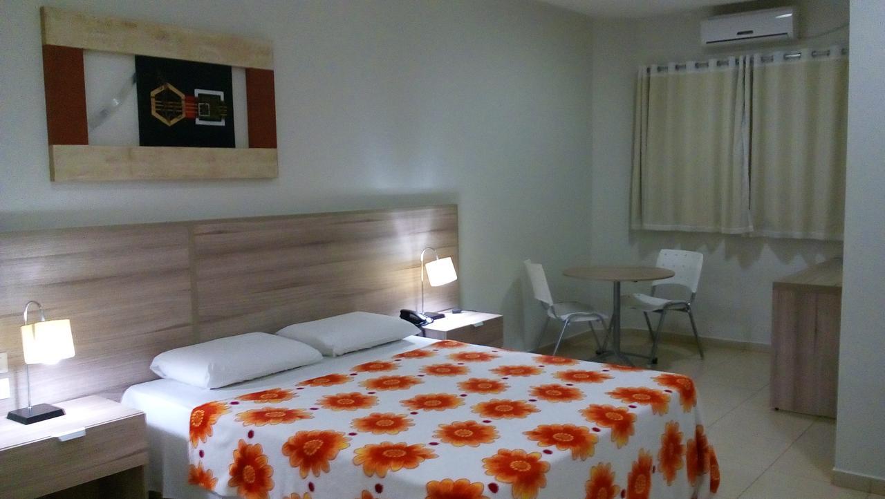 Hotel Renascer Morrinhos  エクステリア 写真