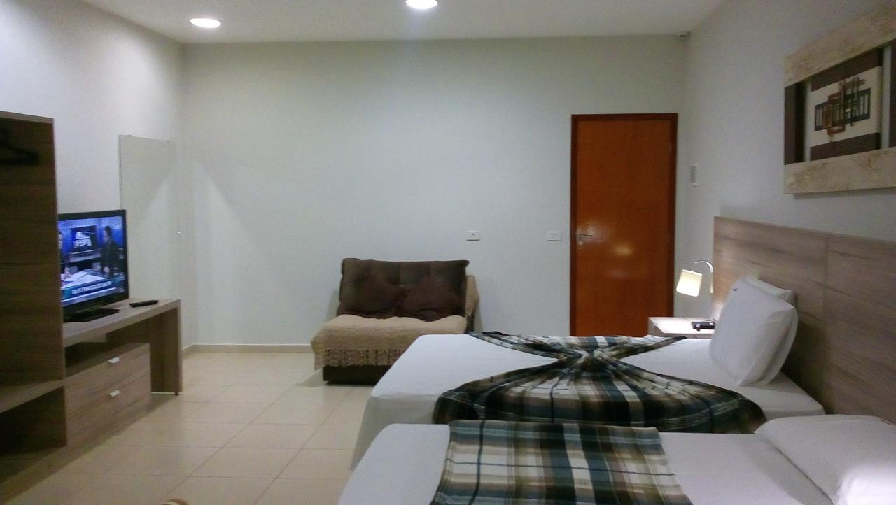 Hotel Renascer Morrinhos  エクステリア 写真